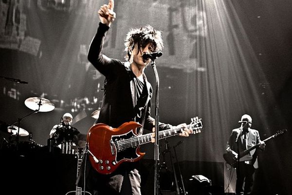 Le groupe Indochine pendant le "Meteor tour" en 2009.