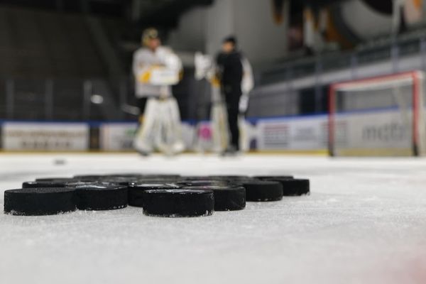 Les hockeyeurs de Rouen vont-ils devoir se délocaliser de l'Ile Lacroix en 2028 ?