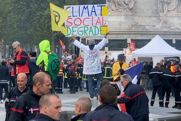 Manifestation des pompiers à Paris ce 15 Octobre 2019