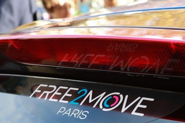 Après Moov'in à Clichy-la-Garenne, Free2move installe une cinquantaine de véhicules à Issy-les-Moulineaux (92).