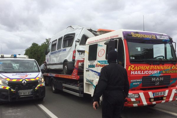 Le Samu, les pompiers et l'administration pénitentiaire étaient sur place. 