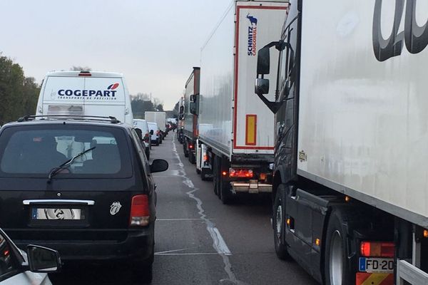 Attention aux  embouteillages sur l'autoroute 