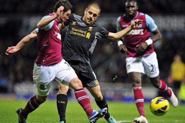 Joe Cole a marqué un but dimanche dernier avec Liverpool contre West Ham.