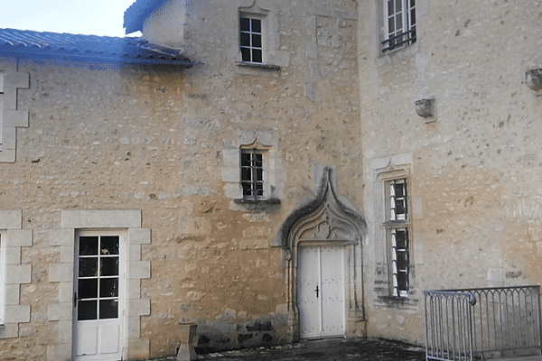 Château d'Ayron (86)