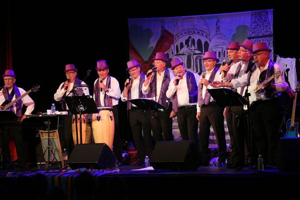 Les Marchands de Bonheur en spectacle