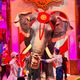 Sous le chapiteau de ce cirque, c'est un éléphant robotisé qui fait le show !