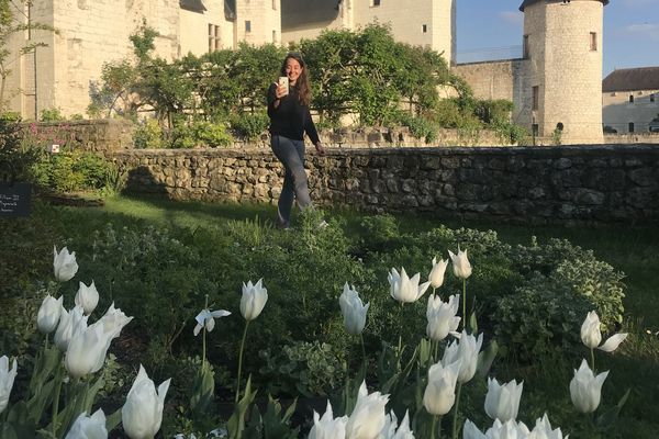 Caroline Laigneau déambule dans ses jardins en direct