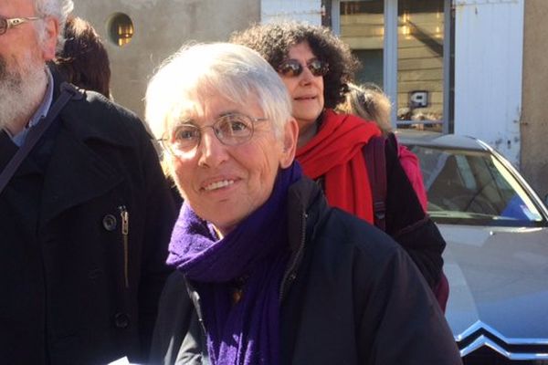 Le sourire de Katia à la sortie de son audition au Palais de Justice de Poitiers