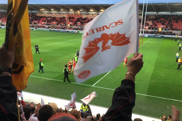 Fin de match à Llanelli : le Stade Rochelais s'incline face aux Scarlets 29 à 17 en quart de finale de la Coupe d'Europe de rugby.