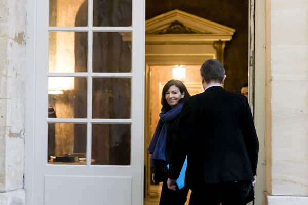 Suite aux événements de ce week-end, la maire de Paris, Anne Hidalgo, a été reçue ce matin par le premier ministre Edouard Philippe.