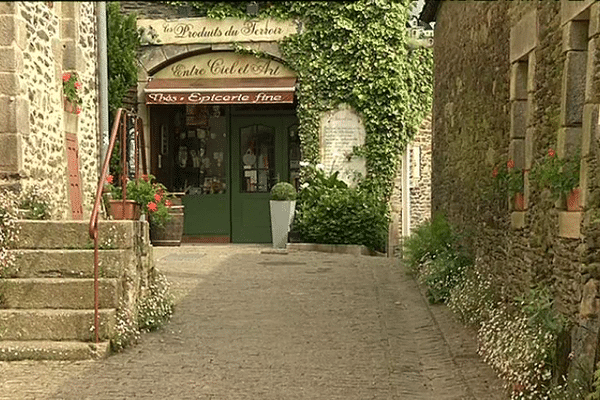 Rochefort-en-Terre, petite cité de caractère, succédera-t-elle à Ploumanac'h ? 