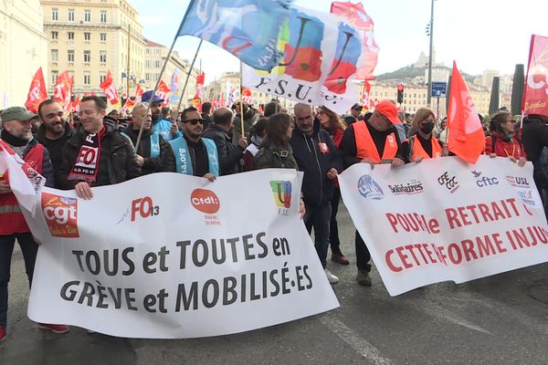 Cette septième journée de manifestation comptait 80 000 personnes à Marseille selon les syndicats, contre 245 000 le 7 mars 2023.