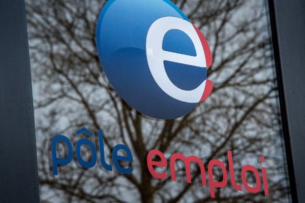 Une vitrine de Pôle Emploi