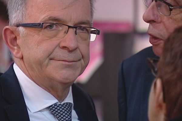 François Bonneau, tête de liste PS, appelle au rassemblement de gauche contre le FN