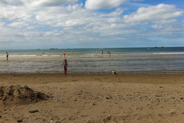 La plage d'Asnelles est interdite à la baignade depuis ce jeudi 10 août.