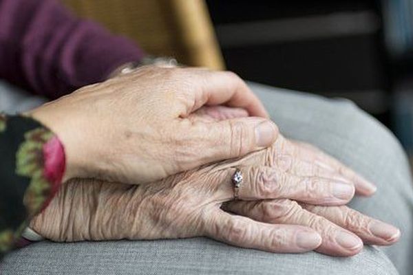 La nouvelle vient de tomber ce jeudi 19 mars : quatre cas de coronavirus ont été détectés dans des établissements pour personnes âgées et handicapées de la région.