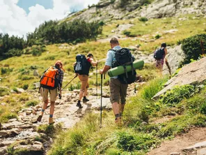 Découvrez l'Occitanie à travers notre sélection de grandes randonnées pour vos vacances d'été.