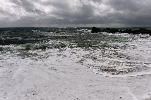 Gris et venteux à Concarneau