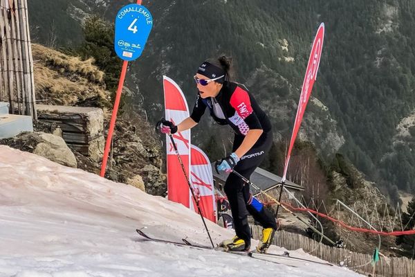 Axelle Gachet-Mollaret double championne du monde de ski-alpinisme en Andorre. 