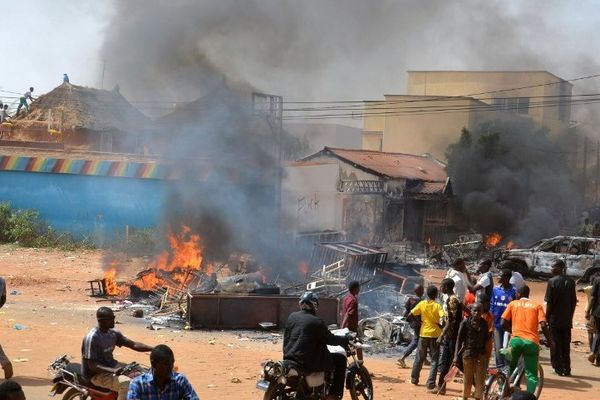 Violentes manifestations au Niger contre dernier numéro de Charlie Hebdo. Niamey - 17/1/15 