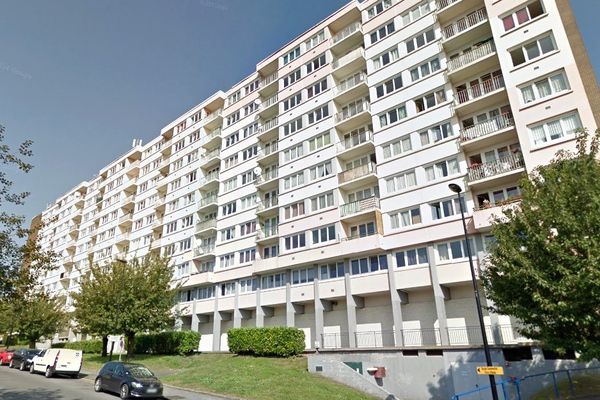 Une femme de 47 ans est décédée dimanche soir après une chute du deuxième étage, résidence Verley à Valenciennes