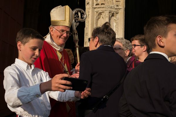 Nommé à Bordeaux, Monseigneur James, évêque de Nantes, a célébré sa dernière messe ce dimanche 5 janvier 2020.