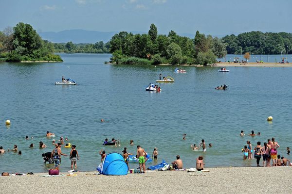 La sexagénaire est partie se baigner seule. Elle nageait en zone non-surveillée.