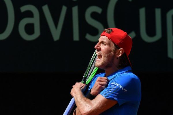 Lucas Pouille au moment de la victoire. 