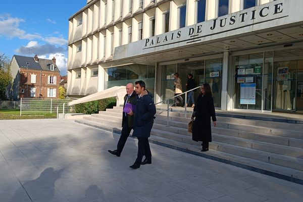 Stéphane Haussoulier et son avocat n'ont pas souhaité s'exprimer à l'issue du procès. Le tribunal rendra son jugement le 29 novembre.