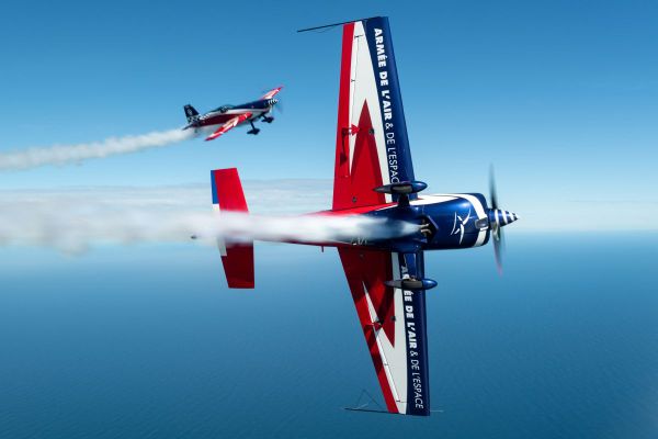 Les deux activités de l'équipe de voltige de l'Armée de l'air et de l'espace sont le spectacle aérien auprès du grand public et la compétition.