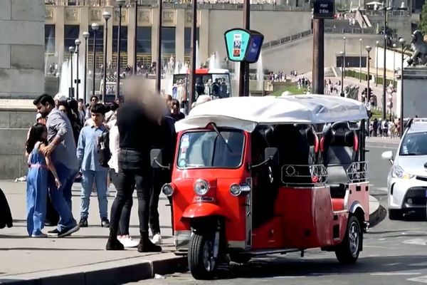 VIDEO. Le tuk-tuk est-il le bienvenu Paris ?