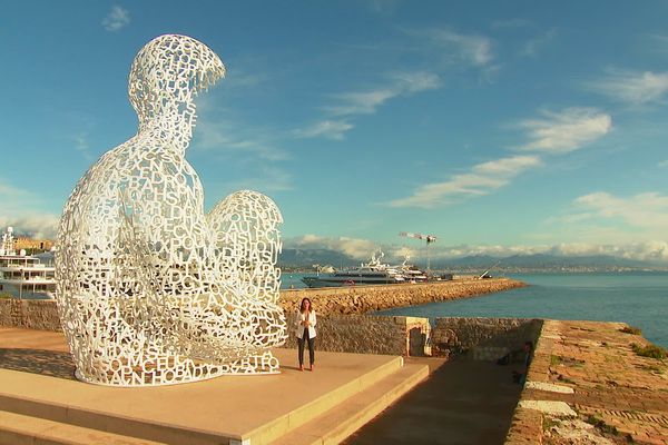 Changement de métier, fuite des centres-villes, covid long.. où comment la pandémie a impacté nos vies ? "Covid, la vie d’après", un nouveau numéro inédit d'Enquêtes de Région en Provence-Alpes-Côte d'Azur.