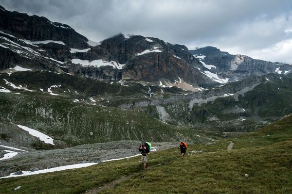 Randonneurs sur le GR 5 en Vanoise