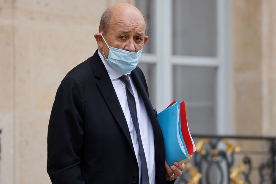 Jean-Yves Le Drian on the move in Morbihan on Monday