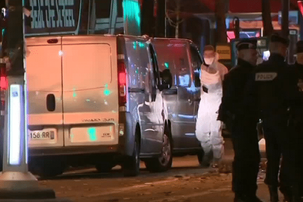 Les secours au Bataclan vendredi soir après les attentats de Paris