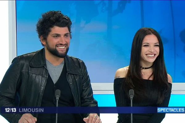 Joshai (Moise, le rôle principal) et Vanina Pietri (Néfertari) sur le plateau du journal de France 3 Limousin
