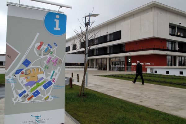 L'hôpital Simone Veil à Eaubonne dans le Val-d'Oise.