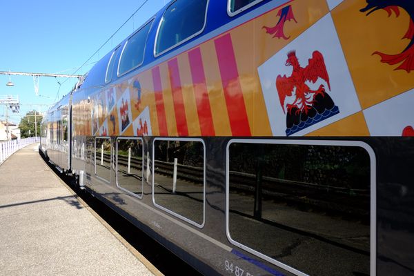 La circulation des TER et TGV est interrompue entre Marseille et Toulon ce lundi matin en raison de l'absence de signalisation.