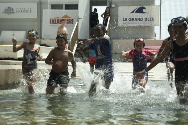 L’association le Grand Bleu oeuvre sans relâche pour l’apprentissage de la natation auprès des petits marseillais