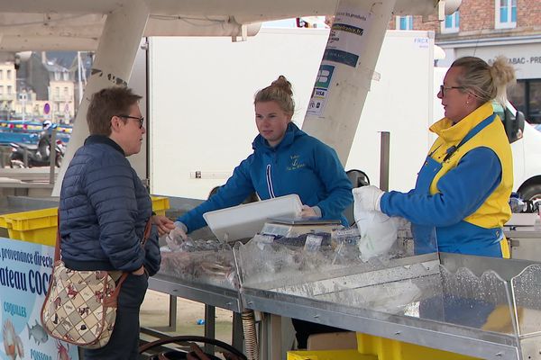 Le gouvernement a mis un terme le 31 mars à la saison du maquereau pour les pêcheurs normands.