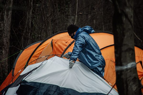 Les effets personnels des migrants avaient été détruits lors des expulsions du camp, les 13 et 26 octobre 2021.