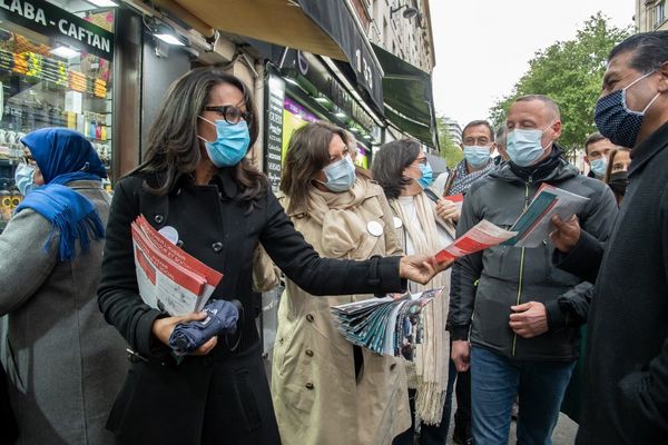 La candidate (PS) Audrey Pulvar aux Régionales en Ile-de-France à dans le quartier de Belleville à Paris le 21 mai 2021.