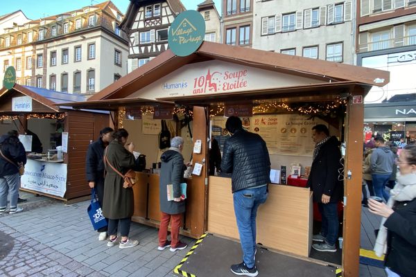 Stand de vente de soupes du collectif l'année dernière.