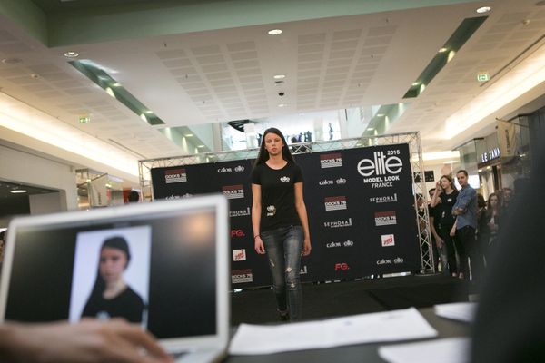 Le défilé Elite Look 2015 à Rouen au Centre Commercial des Docks 76.