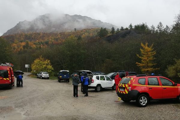 Les pompiers du Sdis 04 participent aux recherches menées pour retrouver le randonneur de 80 ans. 