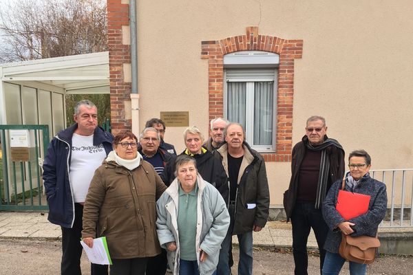 Faute de psychiatre, le centre médico psychologique de Youx, près de Saint-Eloy-les mines, dans le Puy-de-Dôme, devrait fermer provisoirement fin février.