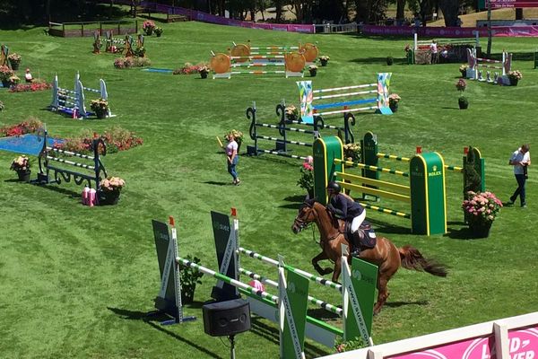 Axelle Moro en selle pour le Jumping de Dinard