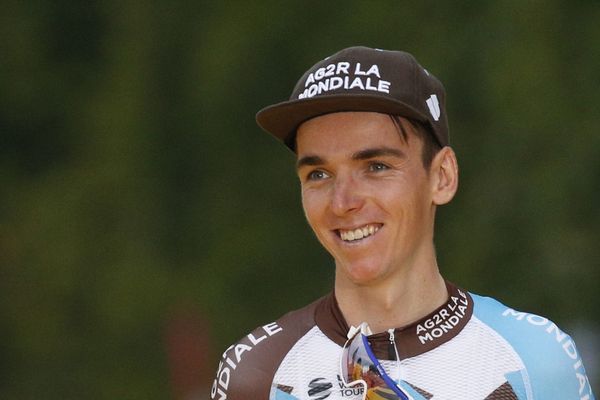 Lundi 5 février, sur sa page Facebook, le  Brivadois Romain Bardet a annoncé avoir été victime d’un accident domestique, la veille. Le cycliste souffre d’une lésion musculaire au bras gauche. Il pourrait être forfait pour le Tour d’Andalousie qui débute le 14 février.