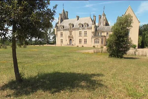 Le château Sogeant, à Saint-Caprais-de-Bordeaux, fait partie des dix châteaux saisis en avril. 