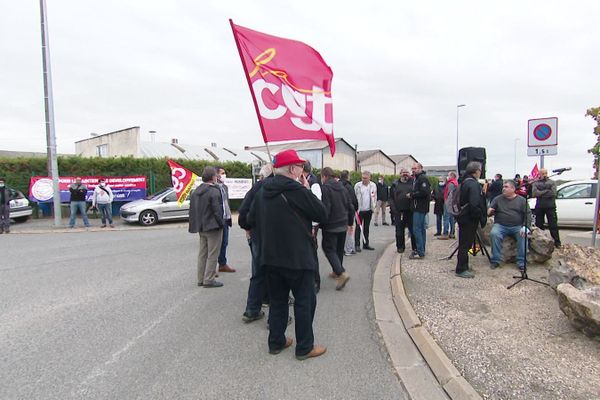 101 postes sont menacés à Comatelec : 93 licenciements et 8 transferts sont prévus à partir de la fin de l'année 2020.